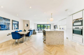 Modern 3 bed Entire House, Gym & Underfloor Heating